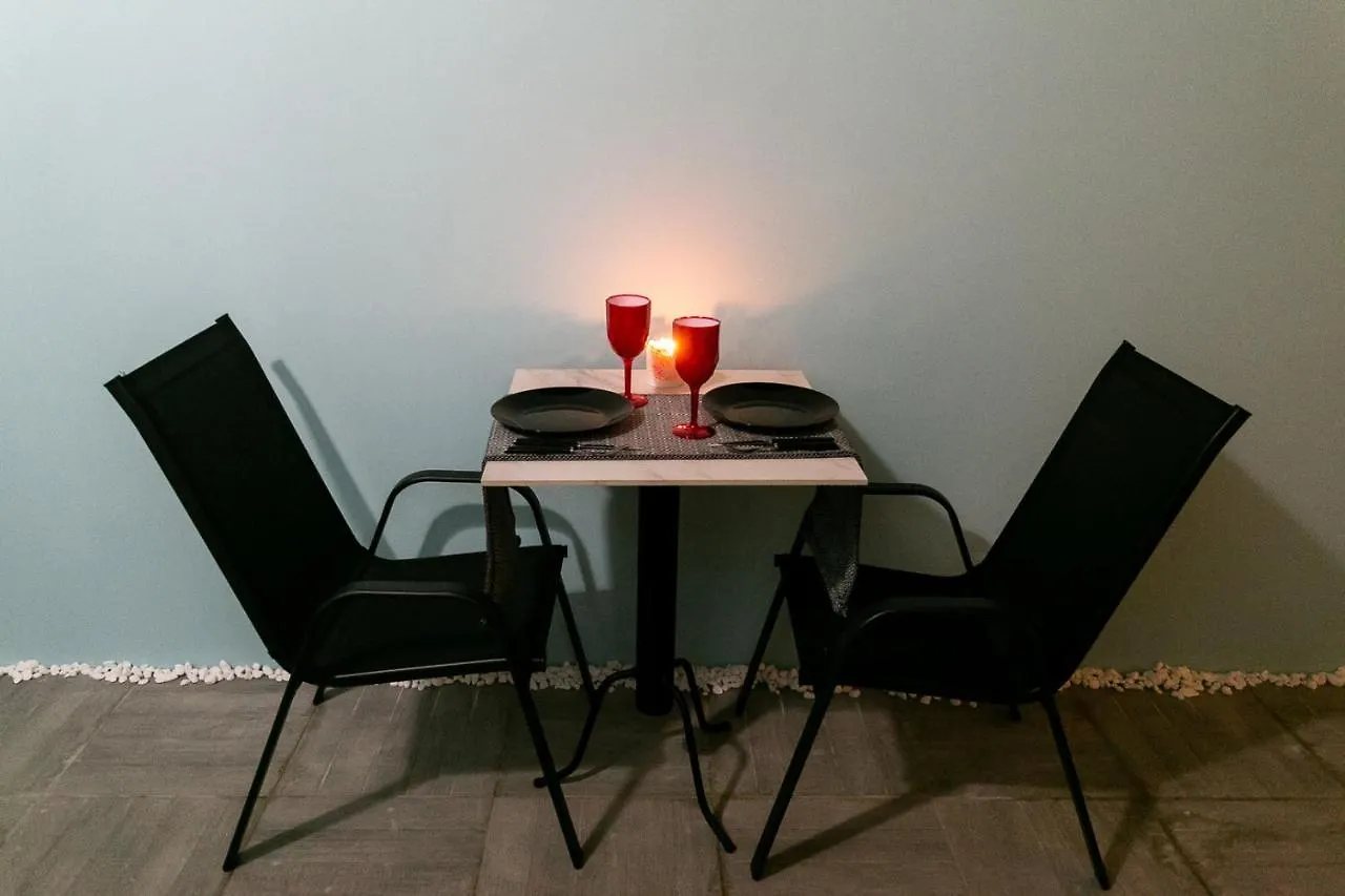 테살로니키 Near To White Tower 40Sqm , Gas Heating, Optical Fiber, 2Smart Tv, Private Entrance 아파트 그리스